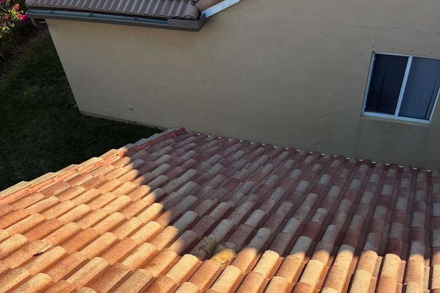 Professional Roof Cleaning Company in Miami Gardens, FL
